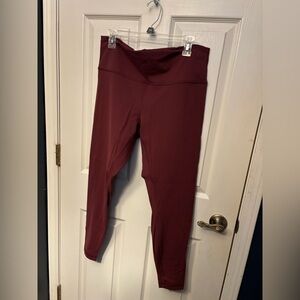 Lululemon Wunder Train High Rise tight 28”
